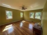 18117 Lomond Boulevard - Photo 21