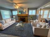 10201 Greenview Avenue - Photo 4