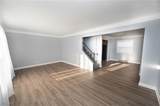 1574 Hawthorne Drive - Photo 2