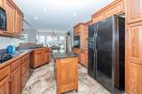 209 Canterbury Court - Photo 12