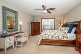 209 Canterbury Court - Photo 18