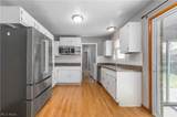 1460 Hollyview Drive - Photo 10