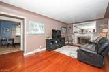 425 Tudor Lane - Photo 4