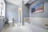 1720 Carriage Place - Photo 37