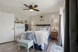1513 Meadow Square - Photo 20