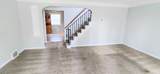 10052 Albion Road - Photo 6
