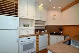 16300 Van Aken Boulevard - Photo 13