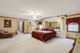 2080 Oxford Circle - Photo 25