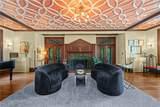 2862 Fairmount Boulevard - Photo 7