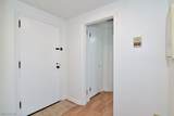 15925 Van Aken Boulevard - Photo 10