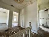2306 Saint Clair Avenue - Photo 12