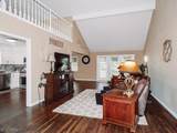 812 Woodfield Court - Photo 2