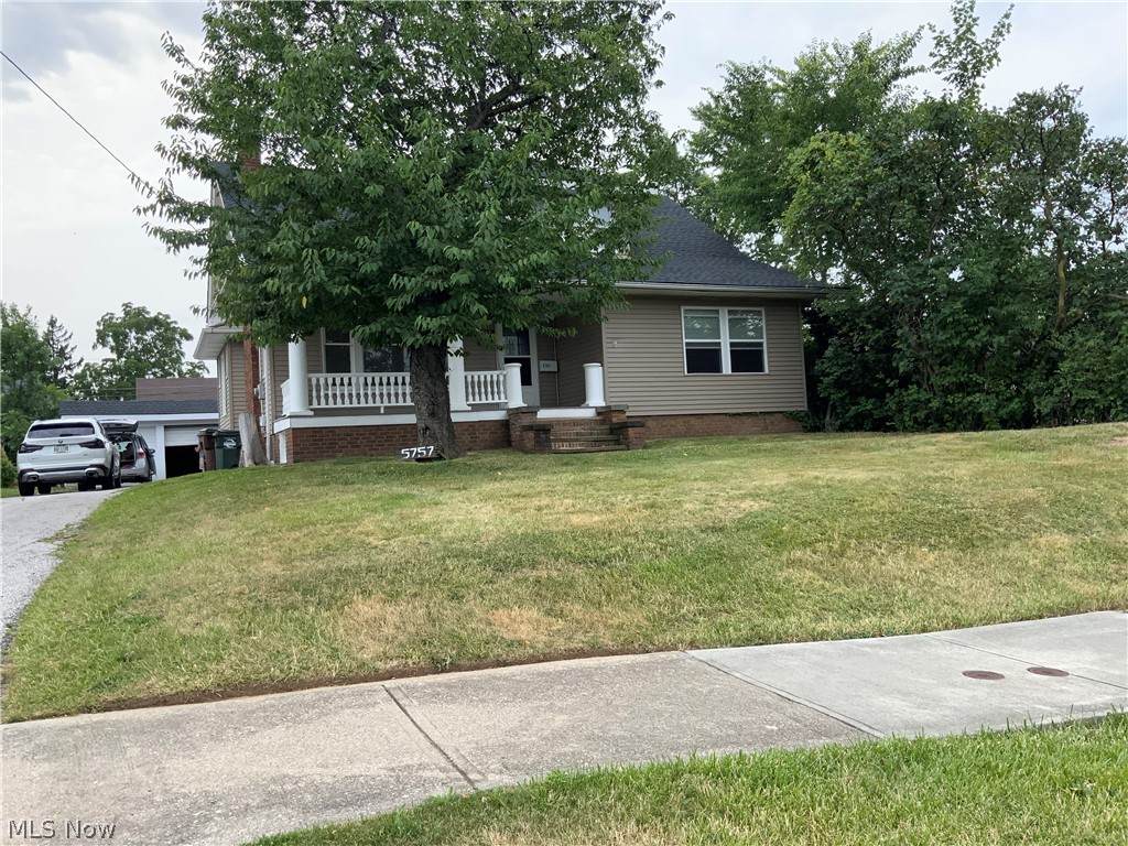 5757 Pearl Road - Photo 1