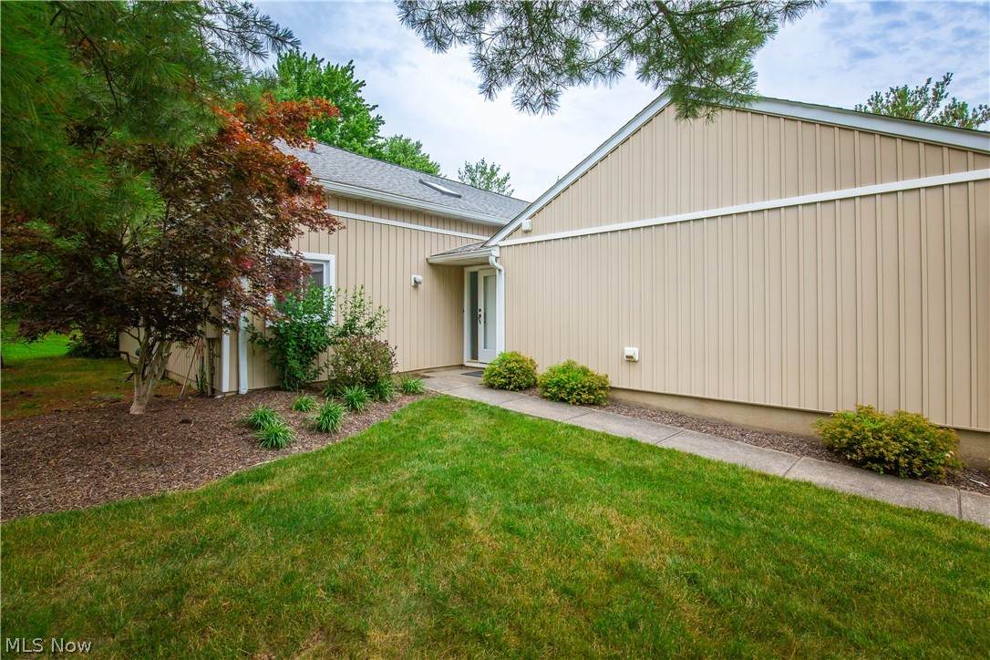 1570 Iris Glen Drive - Photo 1