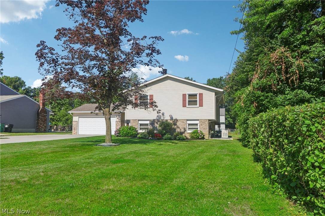 889 Bacon Road - Photo 1