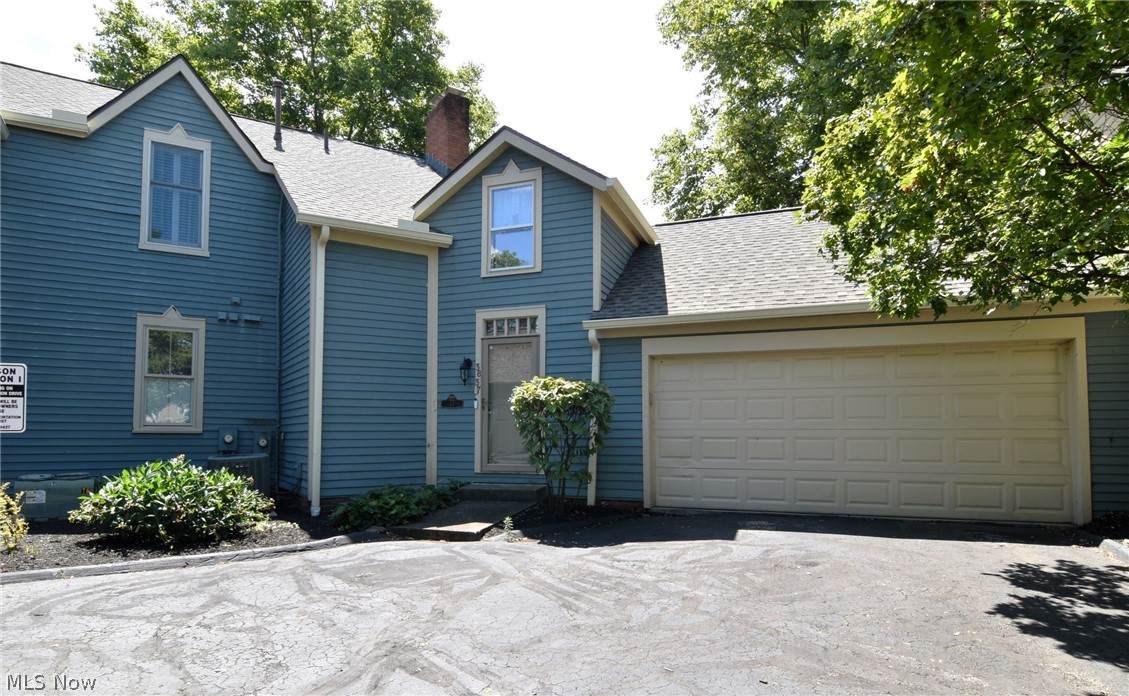 38 Hudson Common Drive - Photo 1