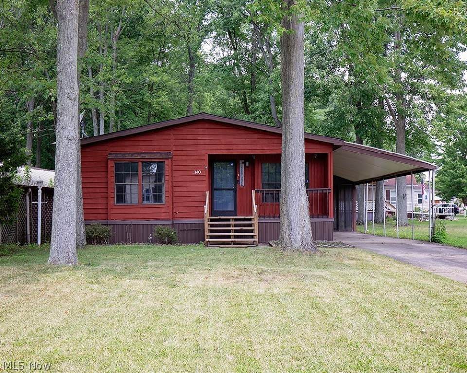 340 Ashwood Avenue - Photo 1
