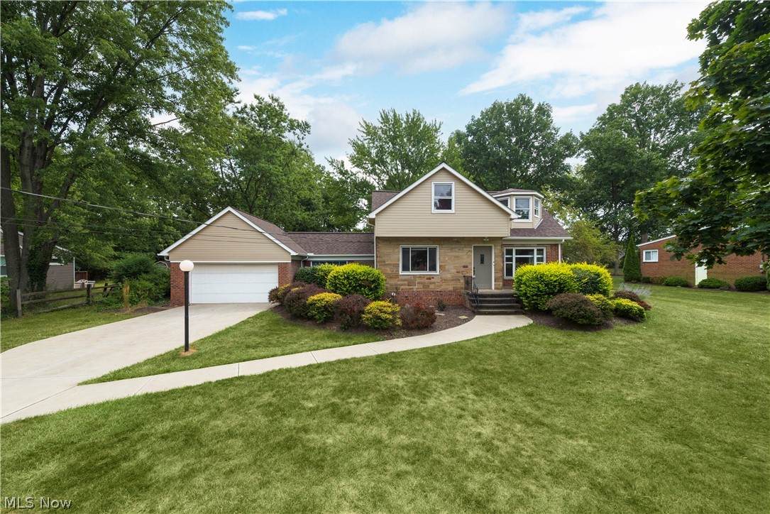 2183 Marshfield Boulevard - Photo 1