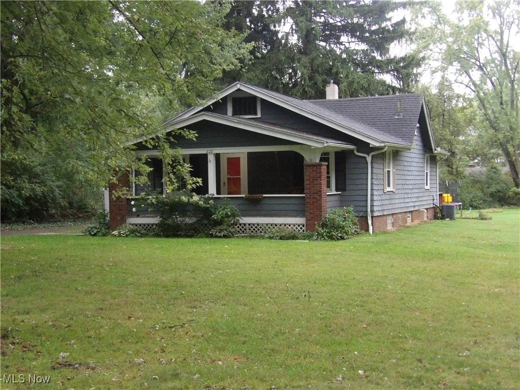 622 Macintosh Street - Photo 1