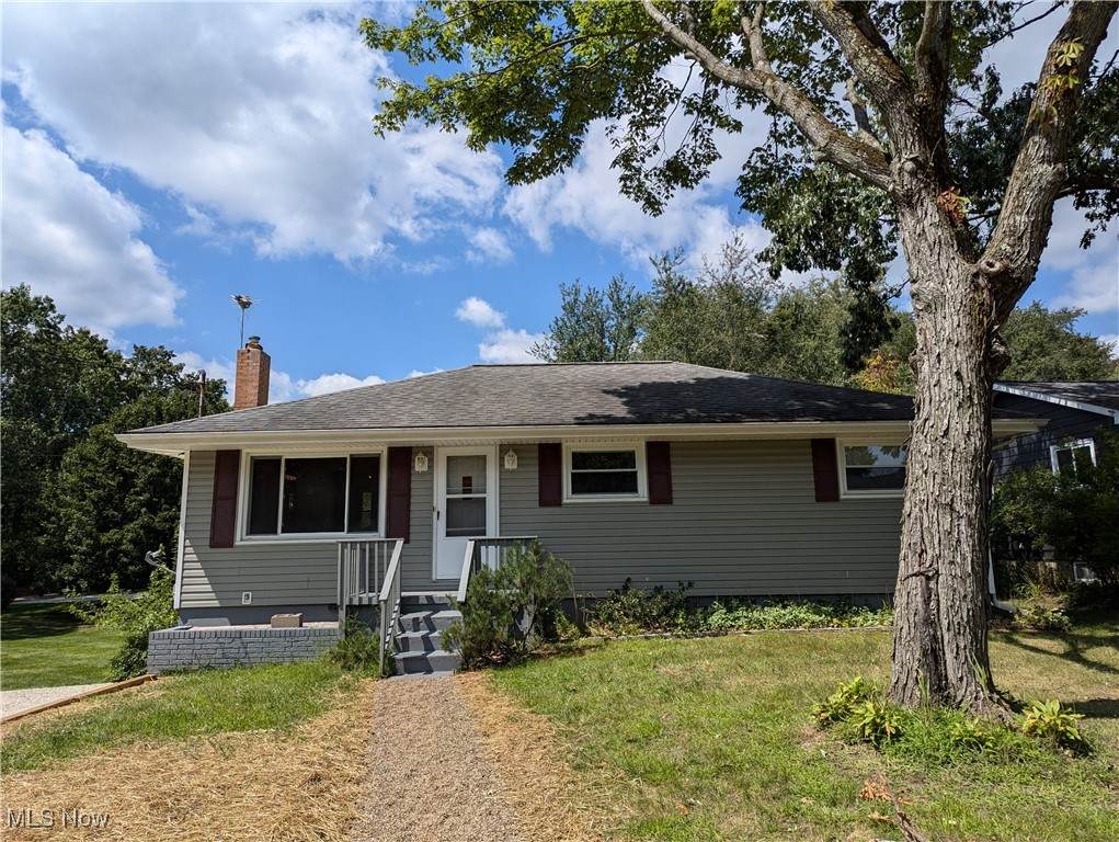 1642 Acoma Drive - Photo 1