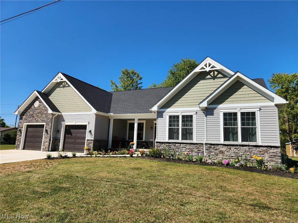 111 Wheeling Avenue - Photo 1