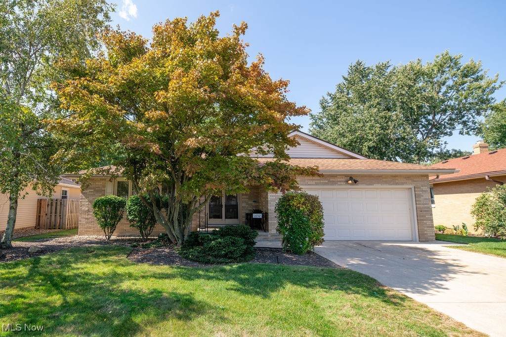 1892 Beham Drive - Photo 1