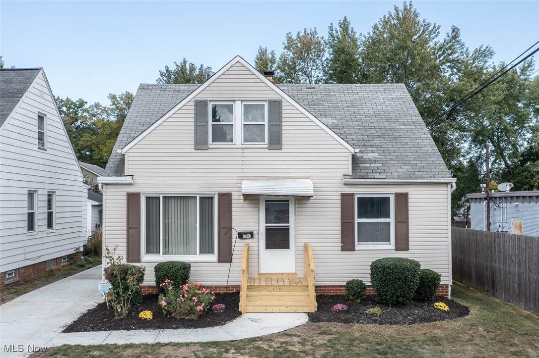 15107 Tabor Avenue - Photo 1