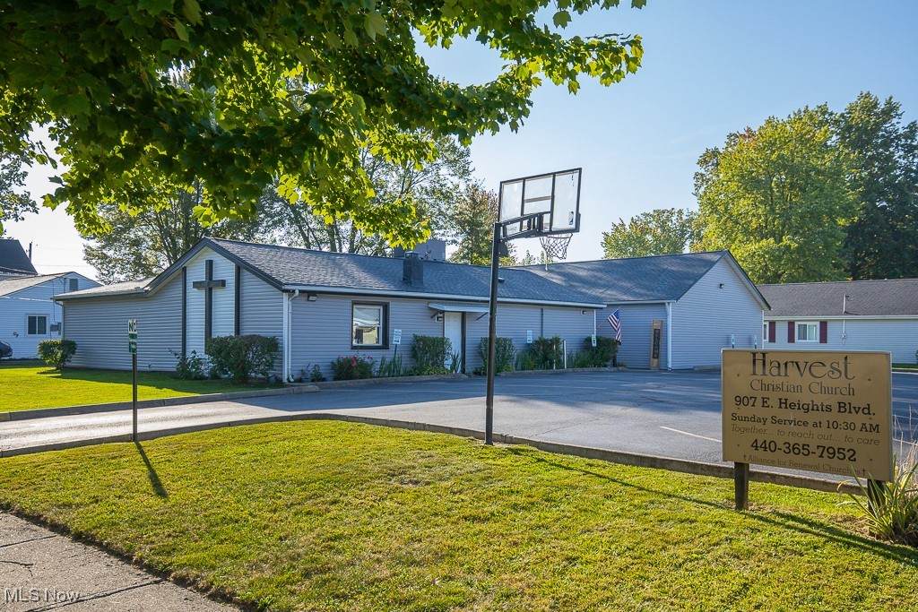 907 Eastern Heights Boulevard - Photo 1