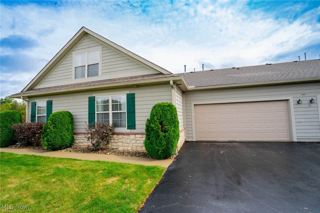 503 River Glen Drive - Photo 1