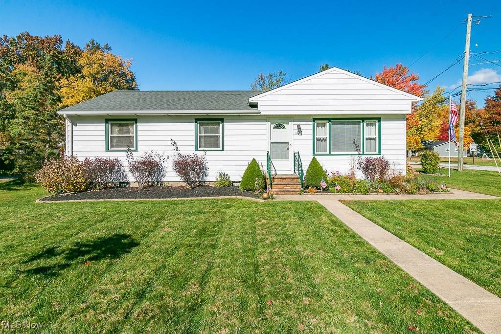 8127 Bellflower Road - Photo 1