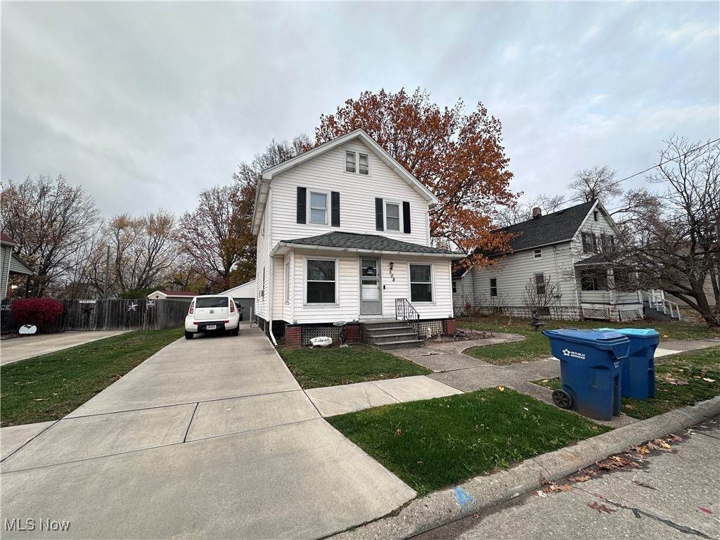 508 25th Street - Photo 1