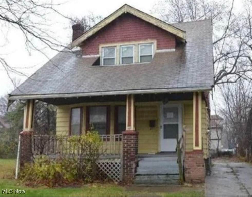 915 141st Street - Photo 1