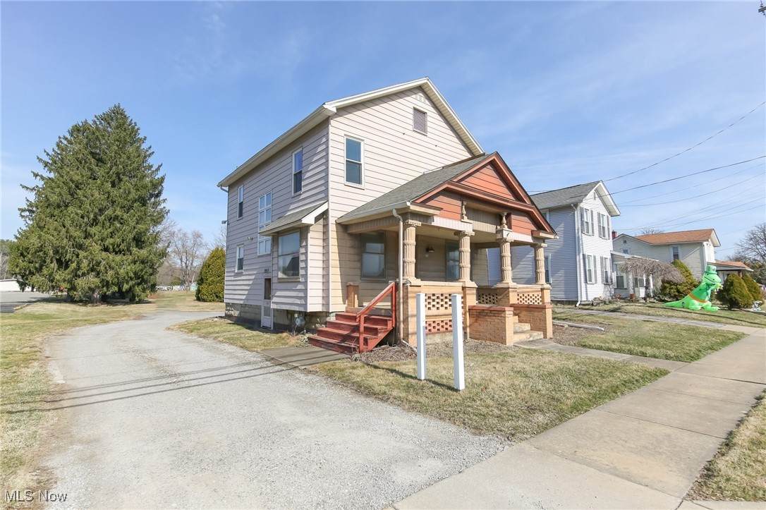 11796 South Avenue - Photo 1