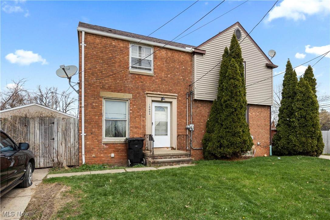 14004 Viola Avenue - Photo 1