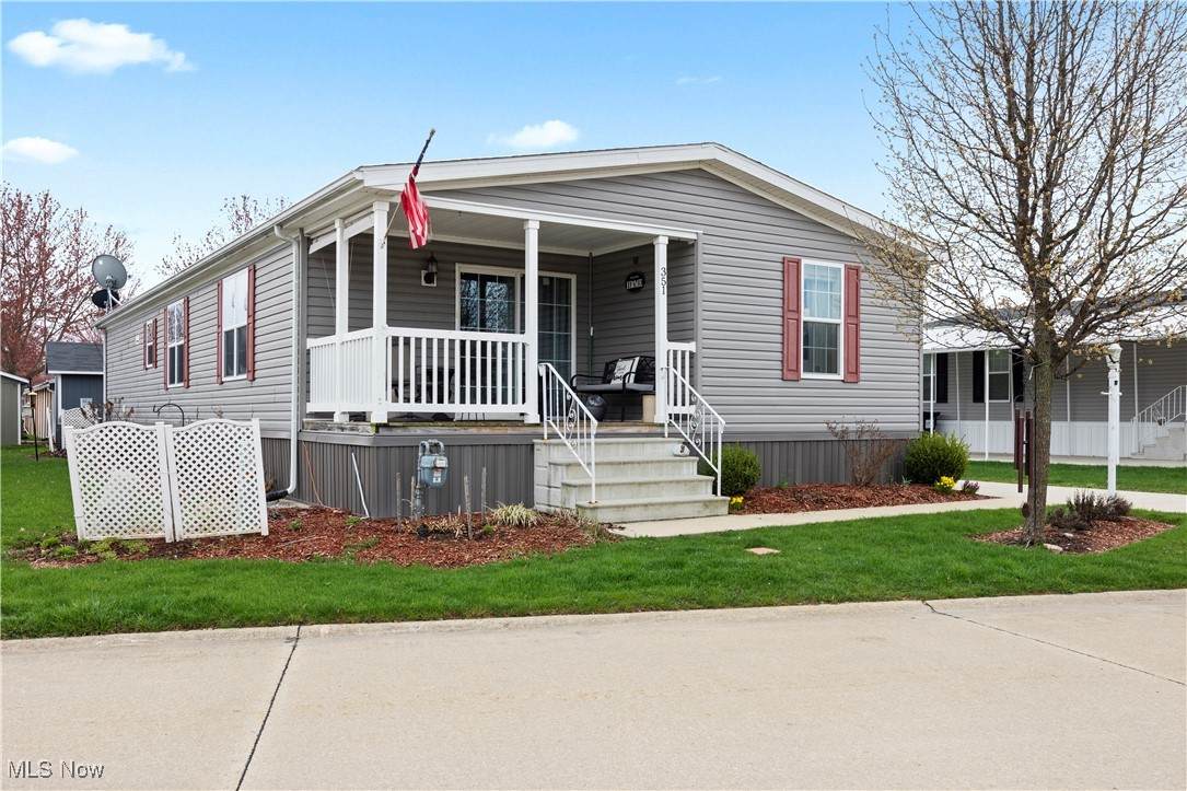351 Pin Oak Circle - Photo 1