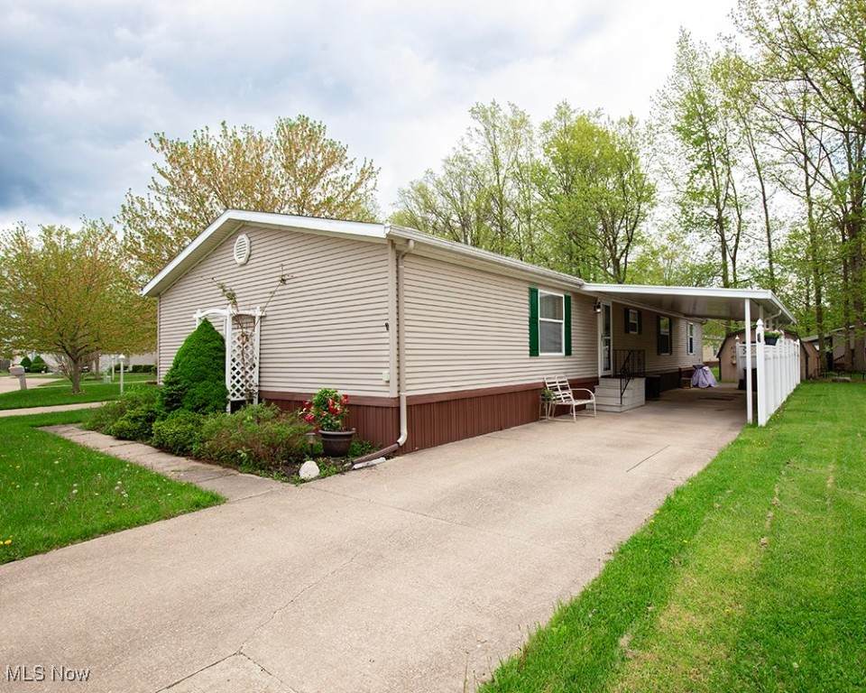 446 Pin Oak Circle - Photo 1