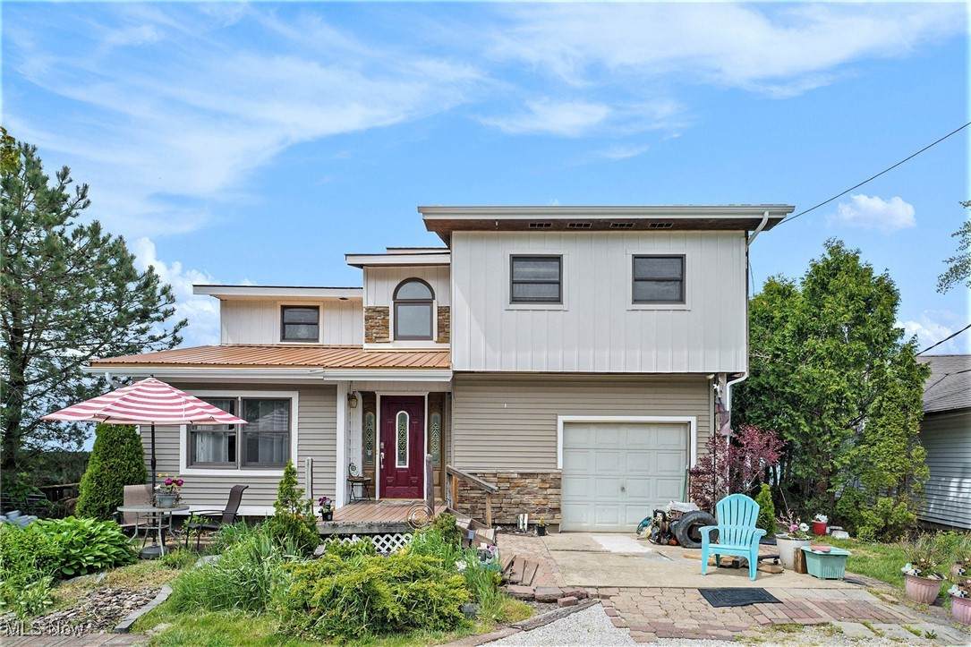 7561 Lakeshore Boulevard - Photo 1