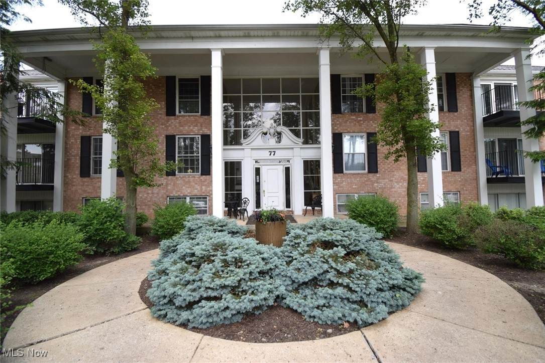 77 Atterbury Boulevard - Photo 1