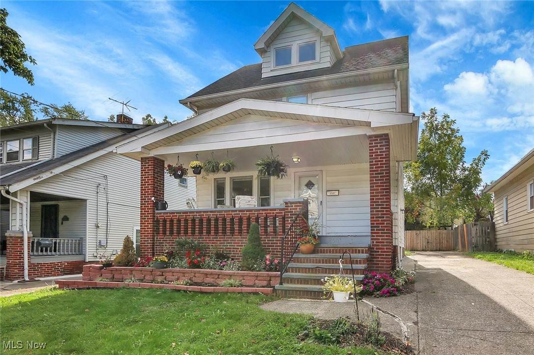 2501 Roanoke Avenue - Photo 1