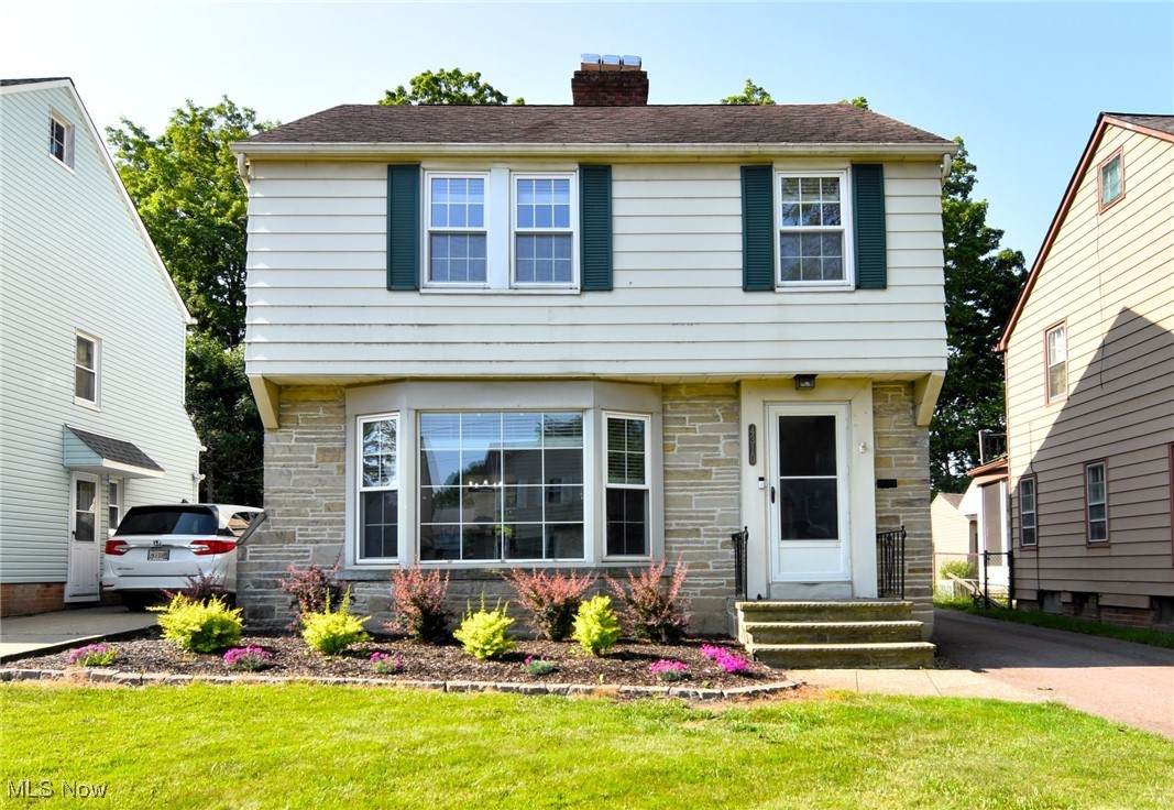 4310 Groveland Road - Photo 1