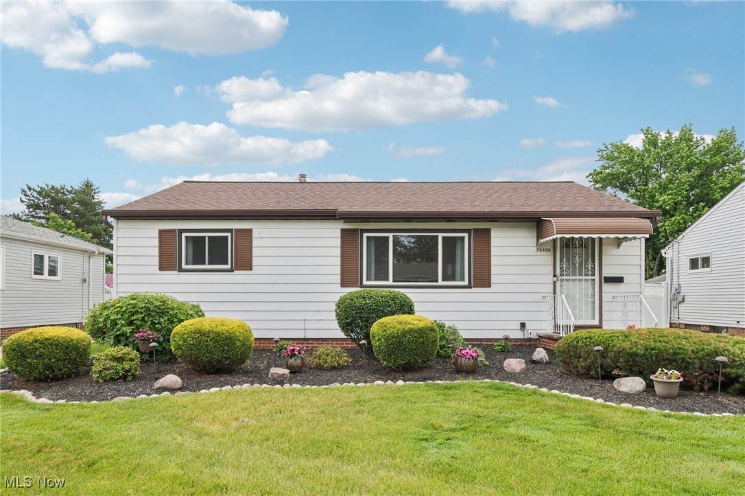 30400 Vineyard Road - Photo 1
