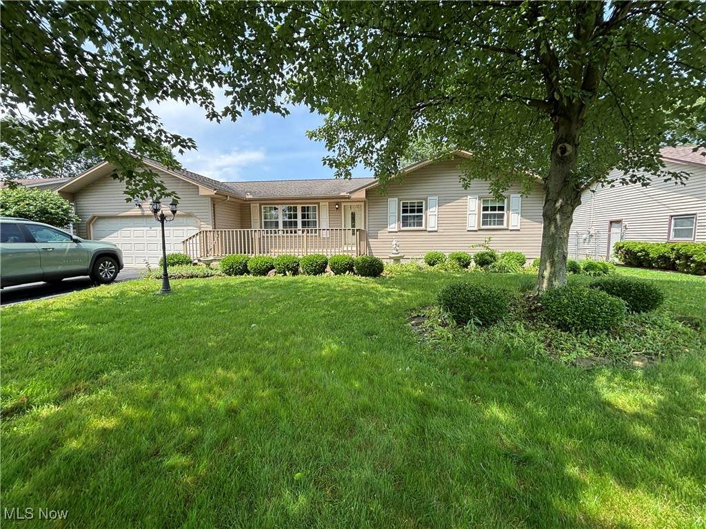 170 Maple Leaf Drive - Photo 1