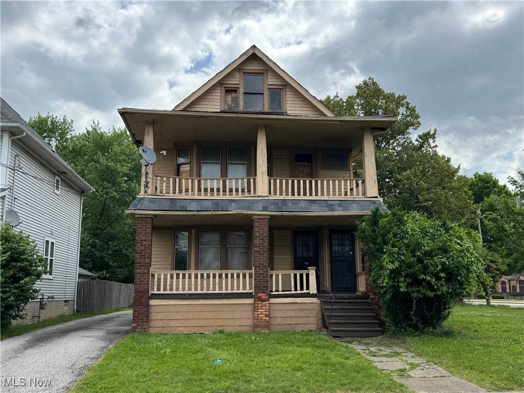 395 149th Street - Photo 1