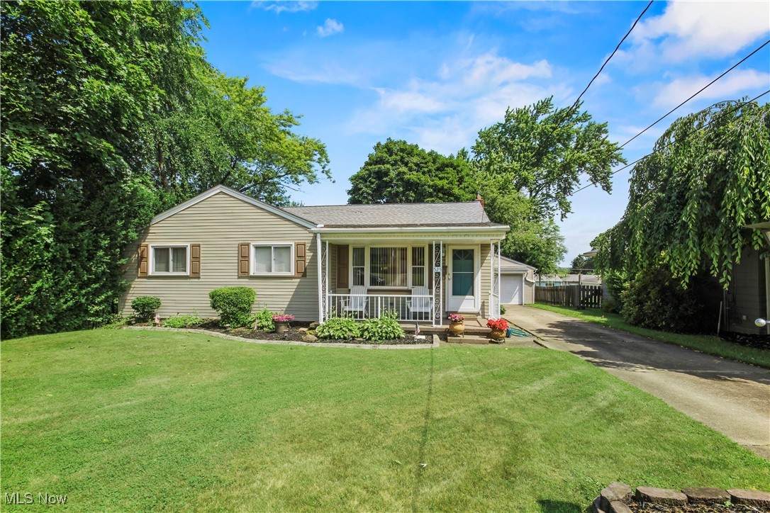525 Brandon Avenue - Photo 1
