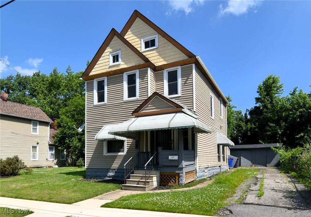 9409 Raymond Avenue - Photo 1