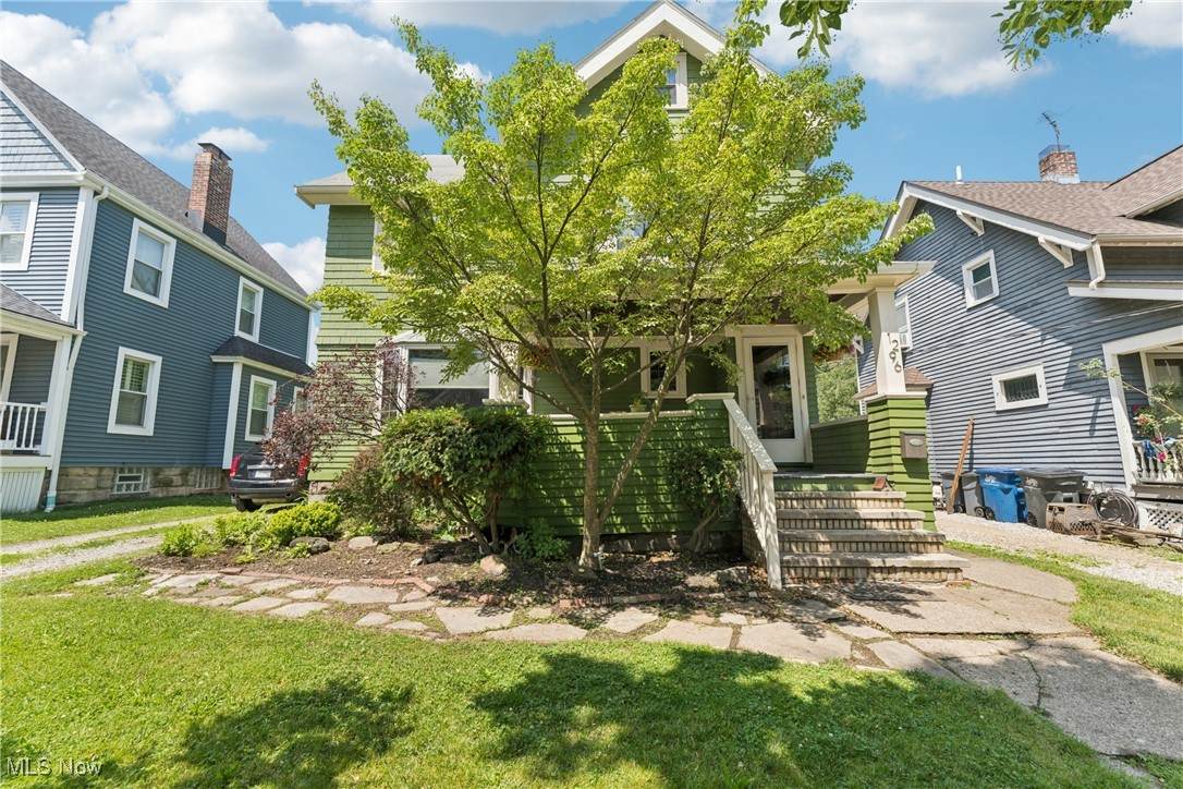 1296 Brockley Avenue - Photo 1