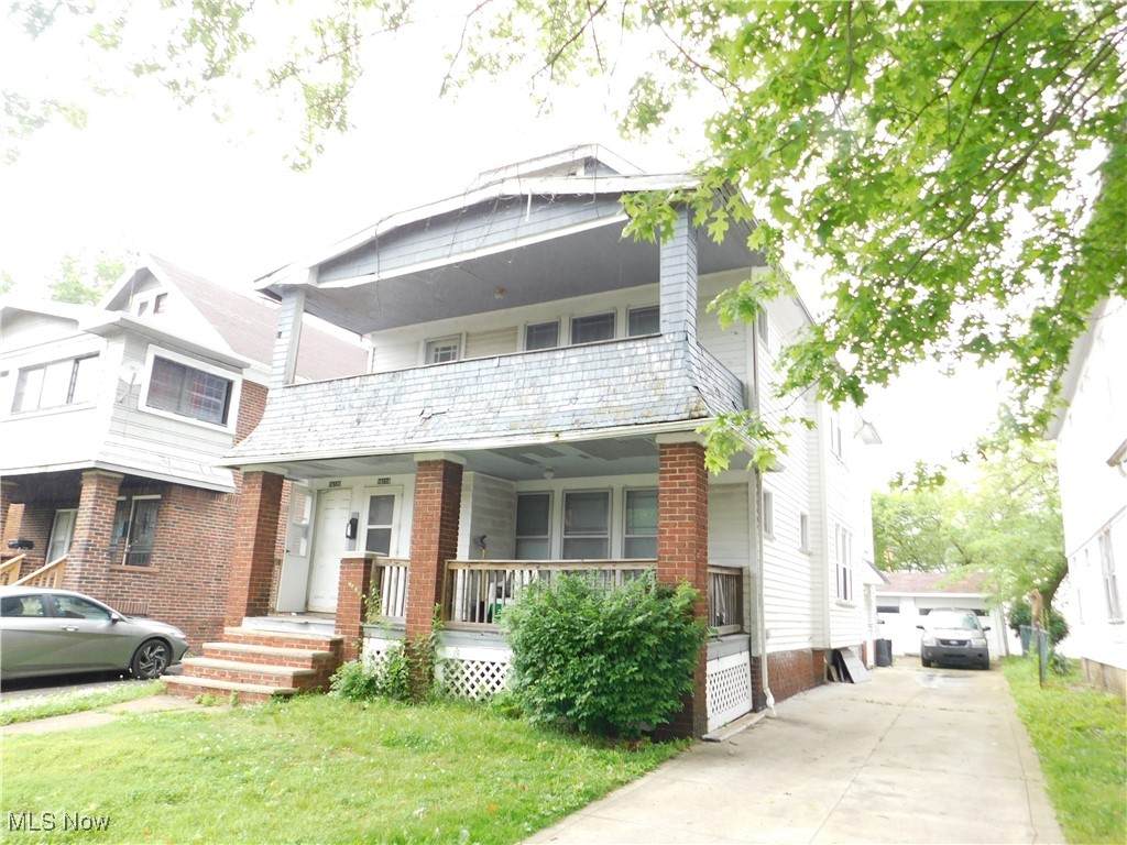 16118 Greyton Road - Photo 1