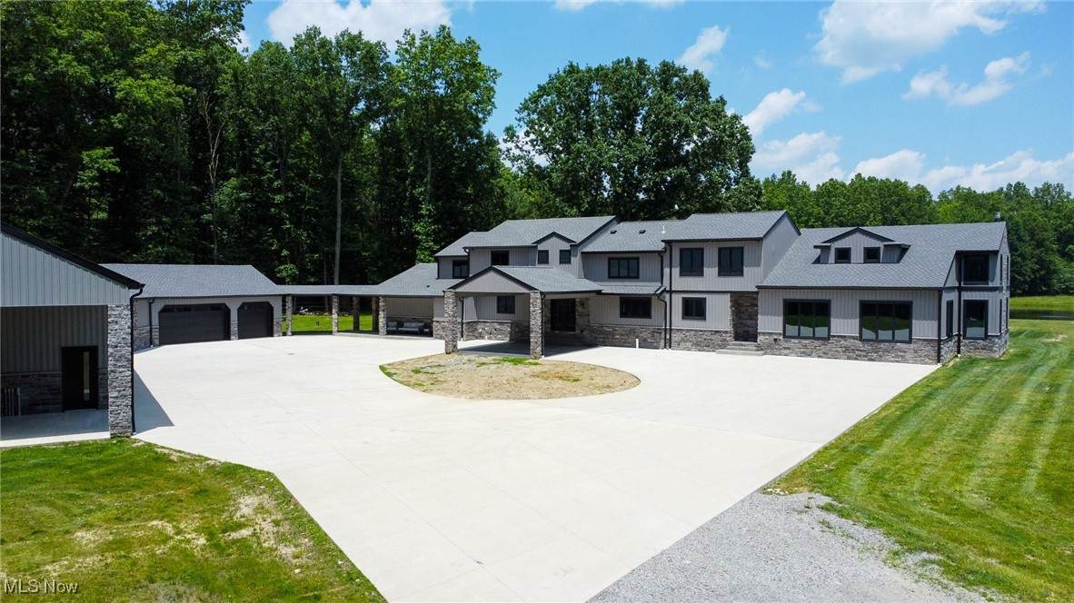 2609 Warren Meadville Road - Photo 1