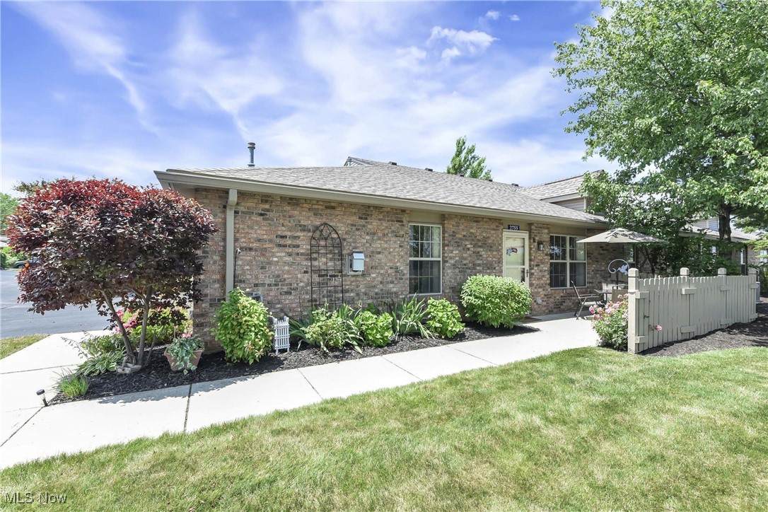 2755 Shakespeare Lane - Photo 1