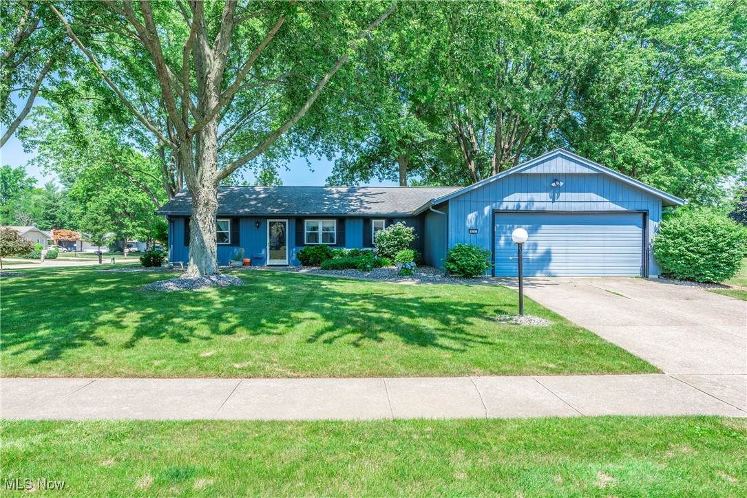 6242 Hickory Trail - Photo 1